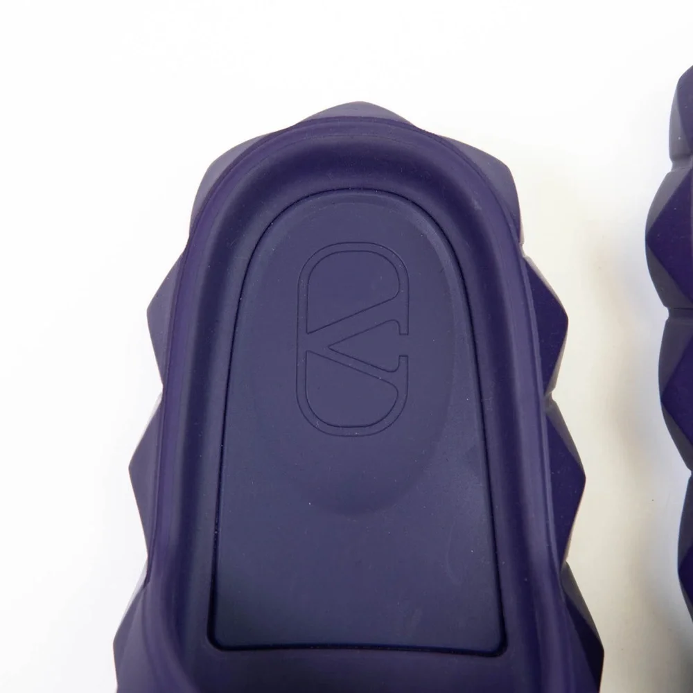 Valentino Garavani Men's Maxi‎ Stud Purple Pool Slides | PRELOVED 🔥